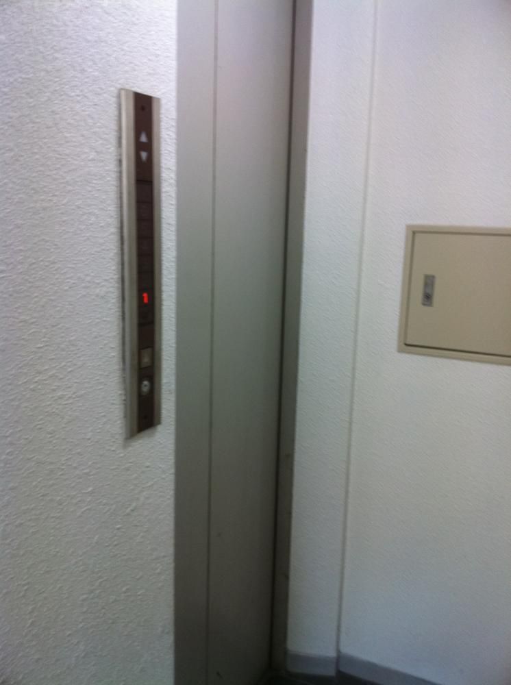 �G���x�[�^�[