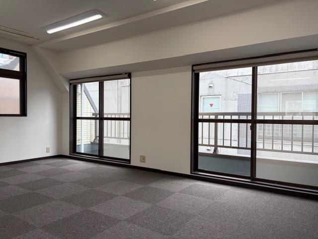 �O�ʍ̌��ő�ϖ��邢�ł��B